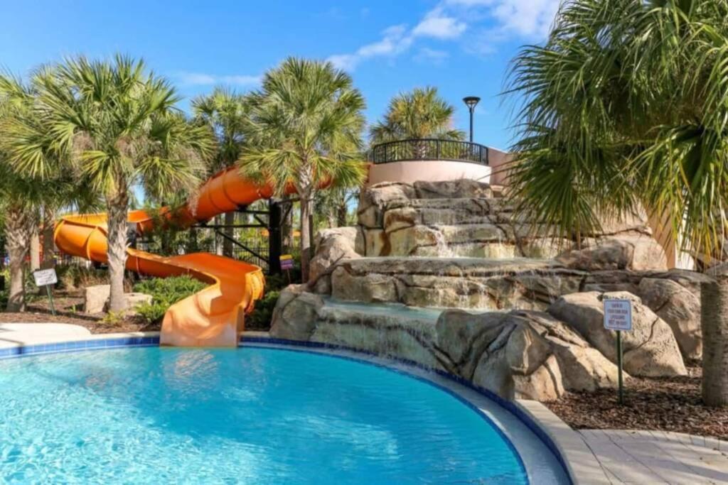 In W Private Pool And Bbq Holiday home *