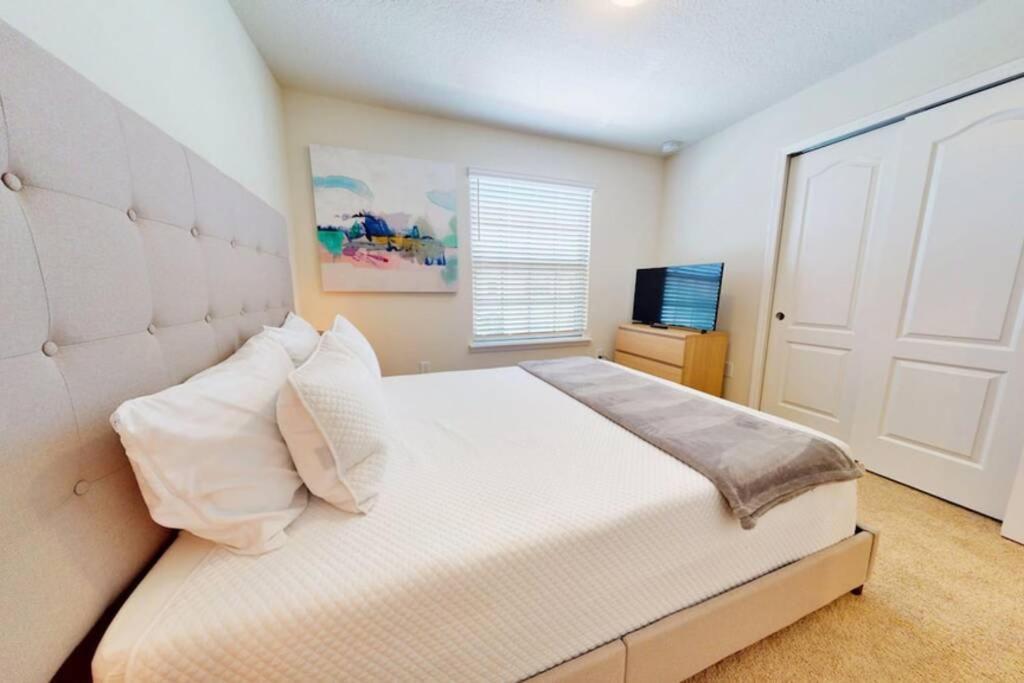 In W Private Pool And Bbq Holiday home Davenport